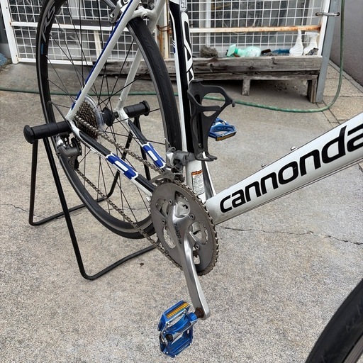 自転車 CANNONDALE  CAAD8