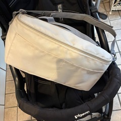 ピジョン Bingle ビングル B型ベビーカー 軽量 モノクロストライプの画像