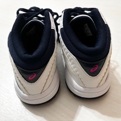 バッシュ　ジュニア　22.5 室内シューズ　アシックスの画像