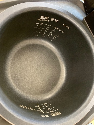 美原店　2023年製　3合炊き　厚釜 マイコンジャー炊飯器〈炊きたて〉JBS-A055