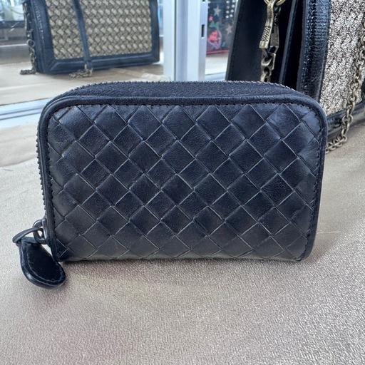 ☆ドリーム荒牧店☆BOTTEGA VENETA ボッテガヴェネタ イントレチャート ケース ブラック