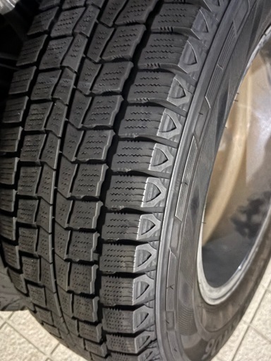 200系ハイエース用　195/80R15　アルミホイルスタッドレスセット