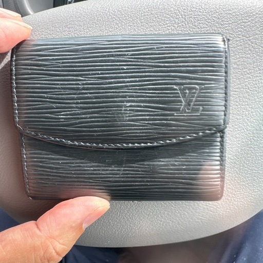 Louis Vuitton エピレザー ケース ブラック