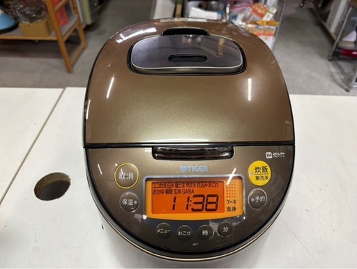 【1升炊き】タイガー IH炊飯ジャー 「炊きたて」 JKT-B182 2016年製 中古 炊飯器 ③