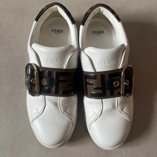 FENDI スニーカー