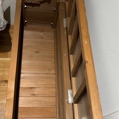 収納ベンチの画像