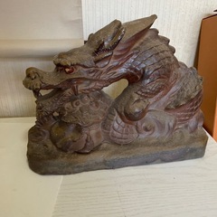 龍の飾り物の画像