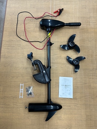小舟で使えるモーターバッテリー付き