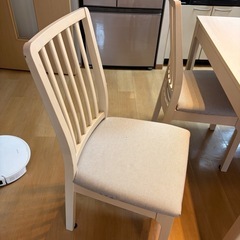 【IKEA】EKEDALEN エーケダーレン ダイニングテーブルセット（伸長式・チェア2脚・ベンチ1脚）の画像