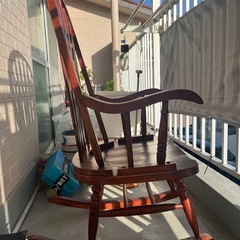 ロッキングチェア。  受け取りにきていただける方 1000円値段下がりますの画像