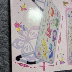サンリオ折りたたみテーブル新品未使用の画像