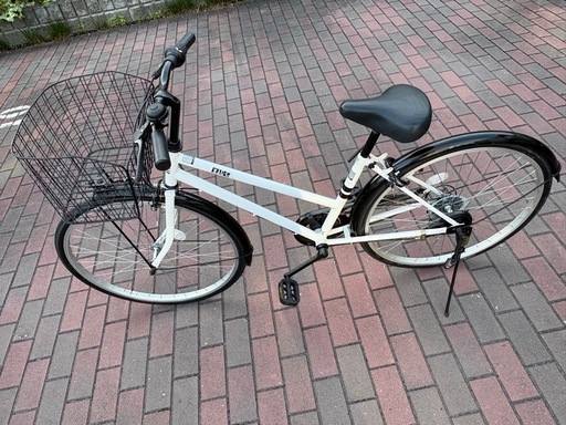 新品タイヤ！通勤・通学快速！変速付きシティーサイクル(26㌅)配達出来ます。