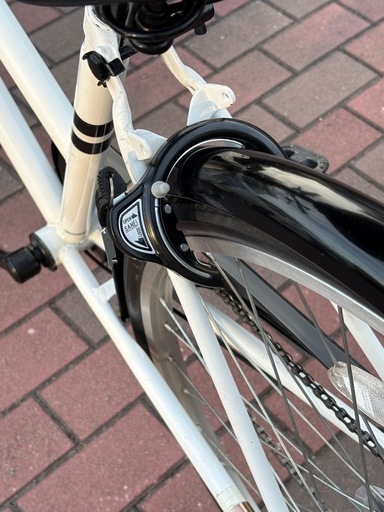新品タイヤ！通勤・通学快速！変速付きシティーサイクル(26㌅)配達出来ます。