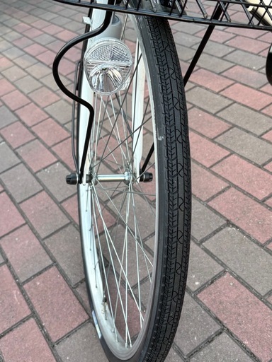 新品タイヤ！通勤・通学快速！変速付きシティーサイクル(26㌅)配達出来ます。