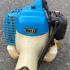 肩掛式　草刈機　草刈り機　刈払い機　刈払機　丸山　MARUYAMA　マルヤマ　MB267V マジかるスタート　ハイブリッド防振 両手の画像