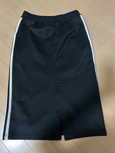 adidasトラックジャージタイトスカート