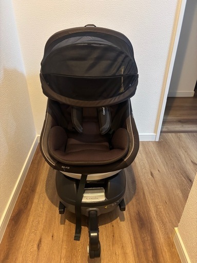 【美品】Combi 車用チャイルドシート ブラウン　型式　CG-UIG