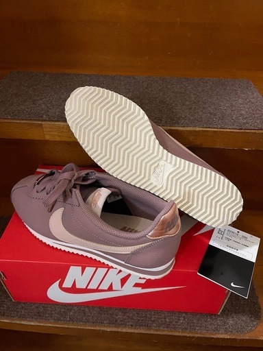 NIKE（ナイキ） CLASSIC CORTEZ LEATHER（クラシックコルテッツレザー） スニーカー ウィメン 
