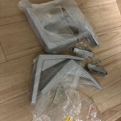 事務所用パーテーションとパーツ類　引取限定　無料の画像
