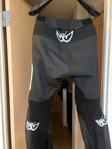 BERIK レザーパンツ　54