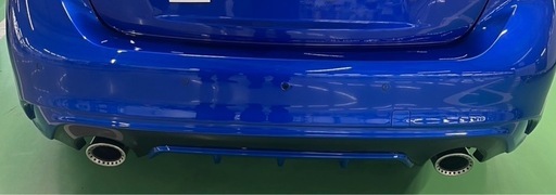 スカイラインV37限定カラー湾岸ブルー