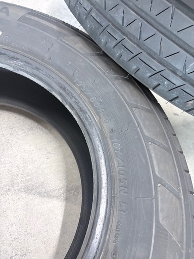 195/80R15ヨコハマブルーアース！22年バリ溝！