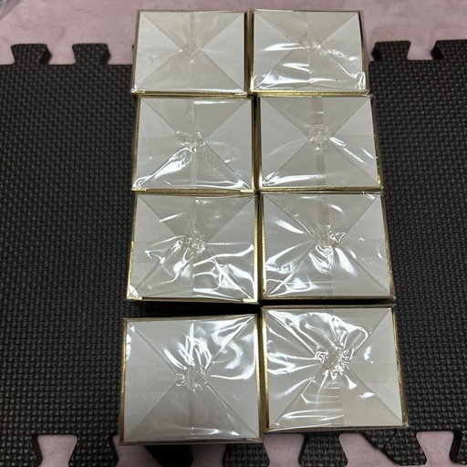 44000円しました。CHANEL 石鹸　8個