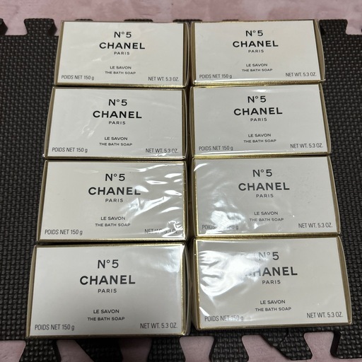 44000円しました。CHANEL 石鹸　8個
