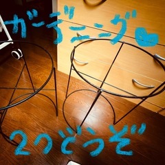 🔺 錆びにくい鉄製 プラントスタンド 鉢植え用 フラワーポットホルダー スタンド アイアン製 ガーデン用コンテナサポートラック🔺の画像