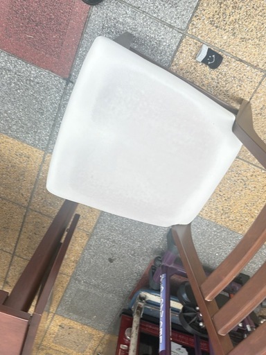 ダイニングテーブル　椅子2個セット