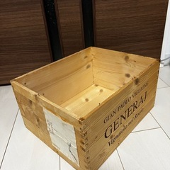 【受け渡し予定者様決まり】ワインの箱の画像