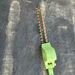 バッテリー式高枝トリマーの画像