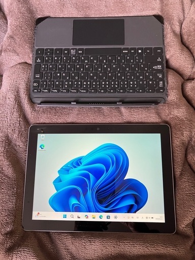 SurfaceGoタイプカバ−付、メモリー8GBストレージ128GB、マイクロSD 32GB付