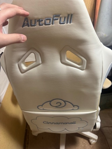 シナモン　ゲーミングチェア