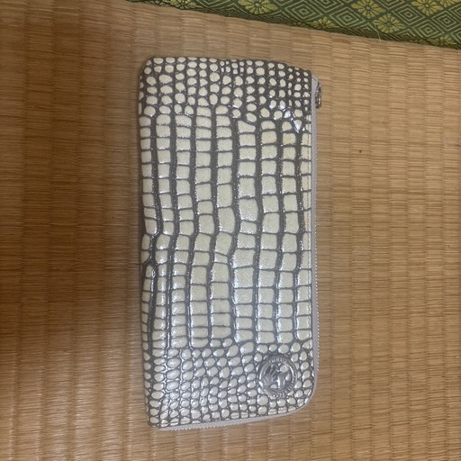 ベルボルサクロコダイル財布
