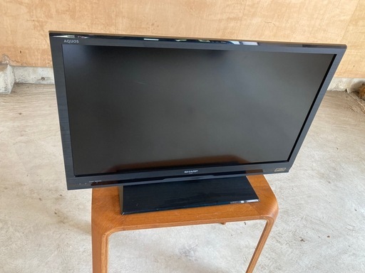 2013年製 SHARP テレビ 32インチ SHARP液晶カラーテレビ2013年製32V型 (マリ) 佐久平のテレビ《液晶