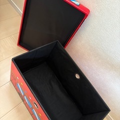 バスの椅子型収納ケースの画像