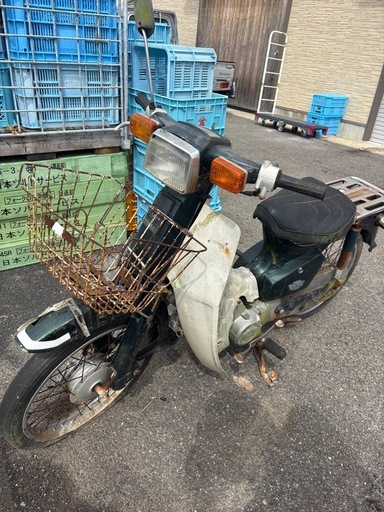 希少！HONDA 角目カブ90！