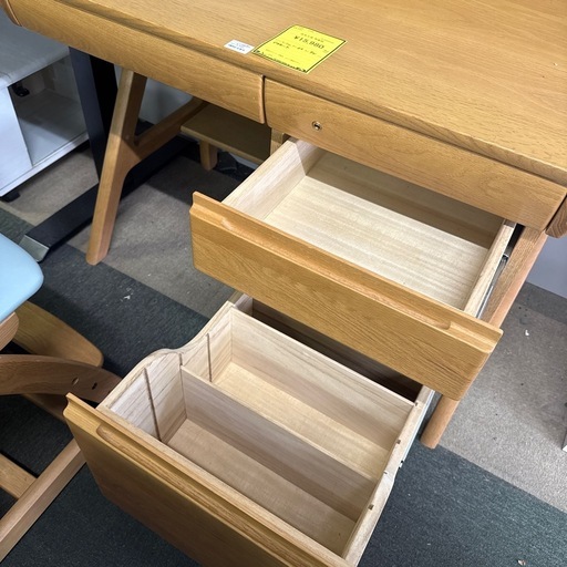 【ジャングルジャングル貝塚店】学習机　浜本工芸　勉強机　宿題　子ども　部屋　収納　デスク　テーブル　イスセット　鍵欠品　美品　貝塚　二色浜　クリーニング済み ジャングルジャングル貝塚店】学習机浜本工芸勉強机宿題子ども部屋収納