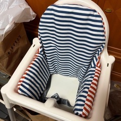 IKEAテーブル付きベビーチェア　　の画像