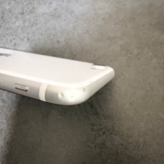 iPhoneSE第二世代64GBの画像
