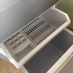 【2021年製・美品】AQUA 冷蔵庫 126L AQR-13K(S) シルバーの画像