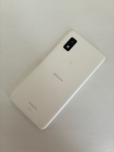 SIMフリーdocomo AQUOS SH-53D スマホ スマートフォン