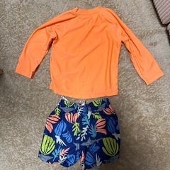 水着　90 男の子　ラッシュガード付き　GAPの画像