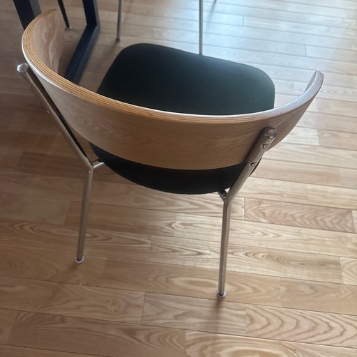 新品　モダンダイニングチェア