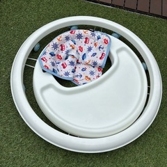 歩行器　ベビー用品　折りたたみ可　
の画像