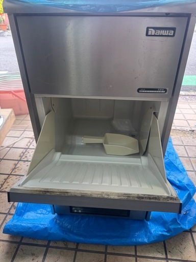 ダイワ　製氷機　