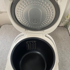 東芝　マイコン炊飯器　2018年製の画像