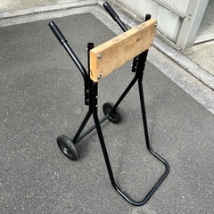 船外機スタンドの画像
