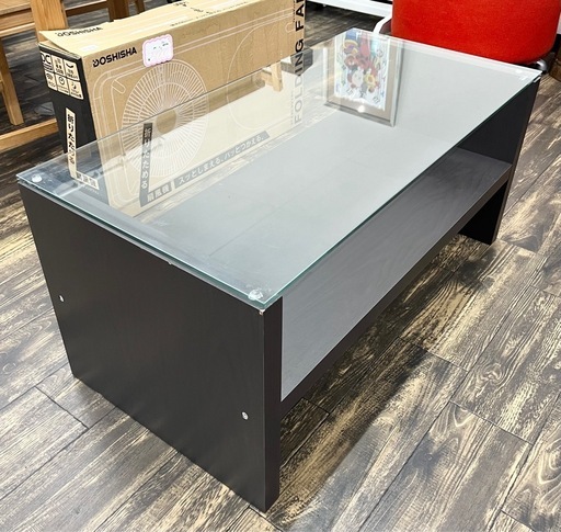 中古品】ガラス天板 ローテーブル センターテーブル 棚付き ダーク